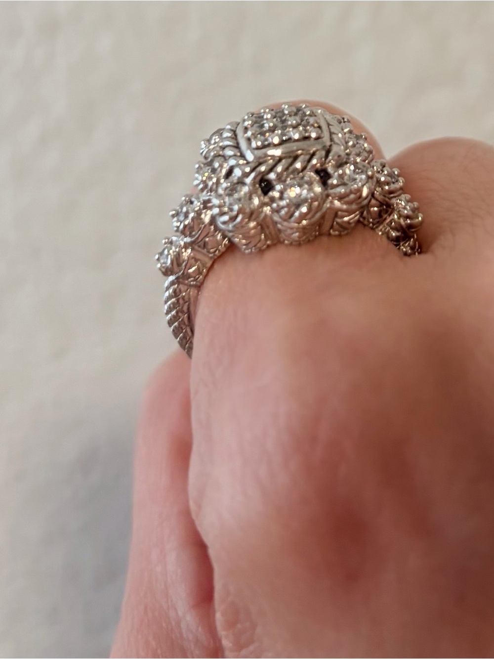 Judith Ripka Silver Floral Cluster Ring - Picture 5 of 7